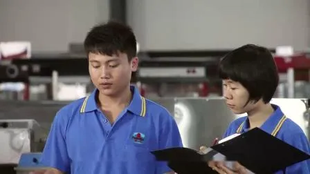 基本カスタマイズ 4 バーナー ガスオーブン付きガス調理レンジ (HGR)